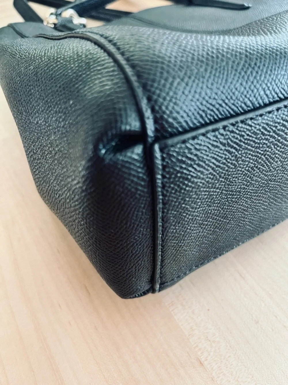 Coach Minetta Black Crossbody Crossgrain Leather Satchel - Picture 10 of 12